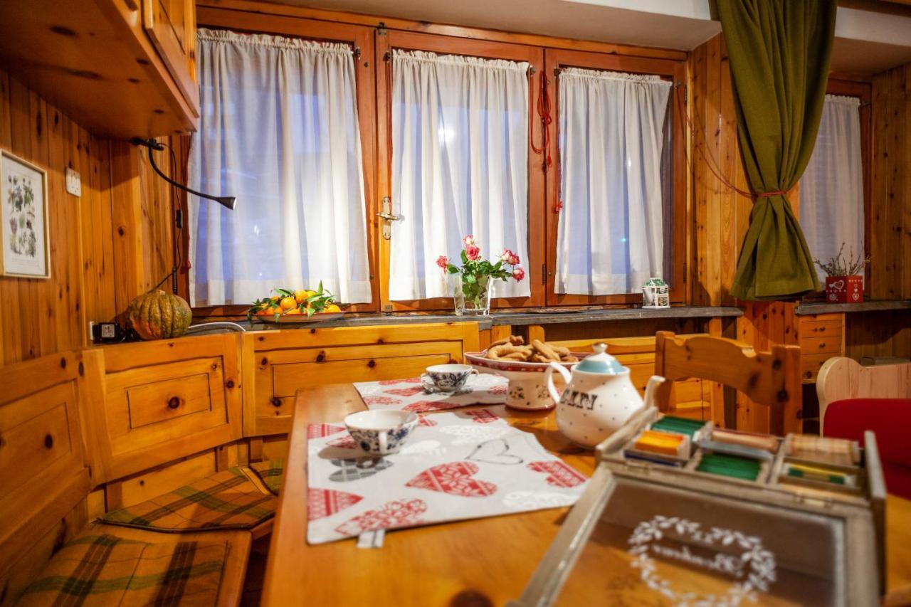 Casa-Chalet, In Centro A Courmayeur! Экстерьер фото
